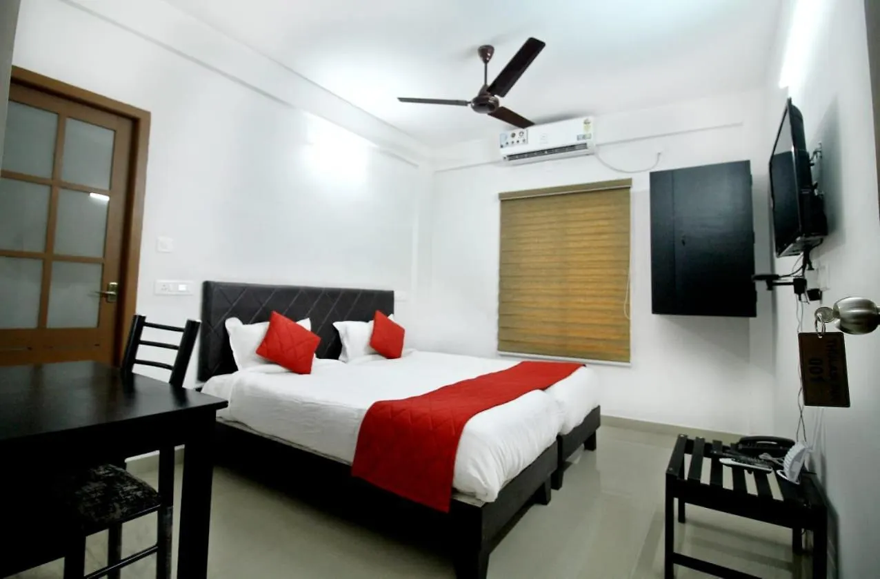 Thulasi Inn Kochi
